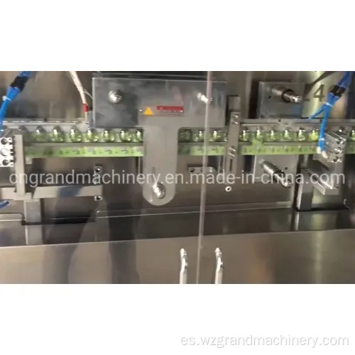 Llenado de aceite de oliva líquido Pequeño Formación automática Máquina de sellado de llenado de ampollas de plástico GGS-240